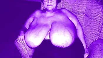 GF schluckt Sperma auf reife frauen solo tube Date Night