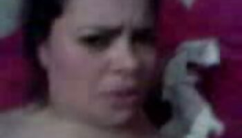 Geile Frau lutscht einen großen harten Schwanz reife frauen porno film in Sichtweite