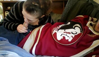 Geile Teen Shyla Ryder bekommt ihre Muschi mit riesigem Schwanz reife frauen videos und Sperma gefüllt